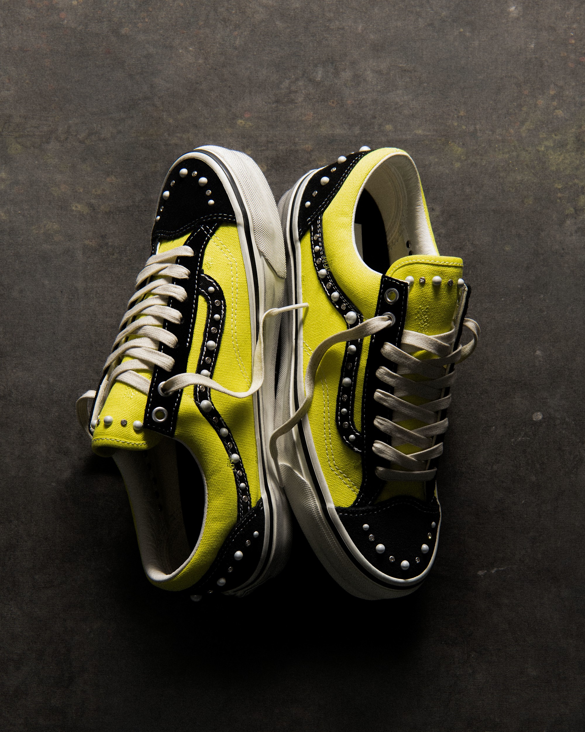 Premium Old Skool 36 Shoe VANS Pearlized Black  Fluro Lime ALT5