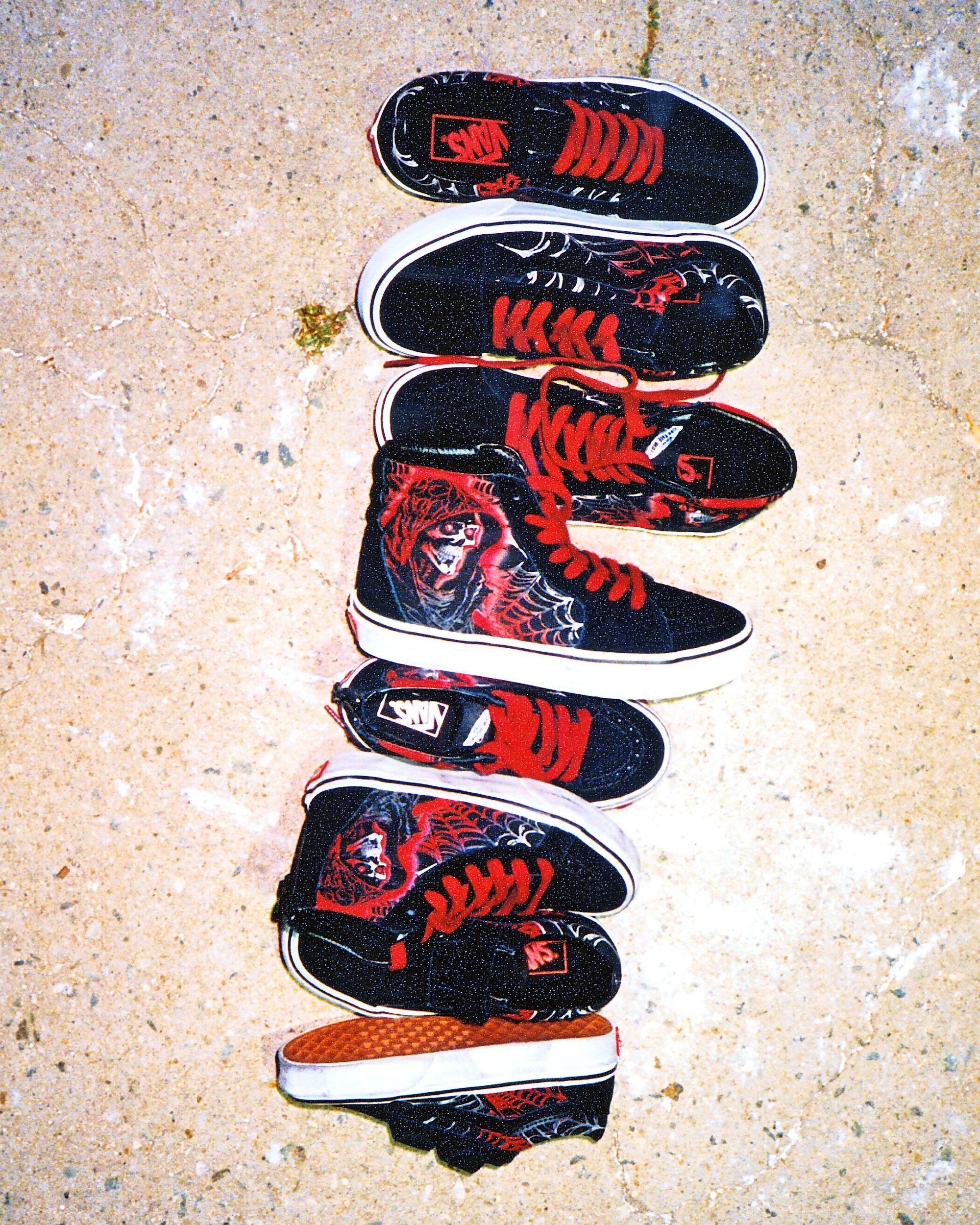 Big Kids Sk8Hi Halloween Shoe VANS Black ALT4