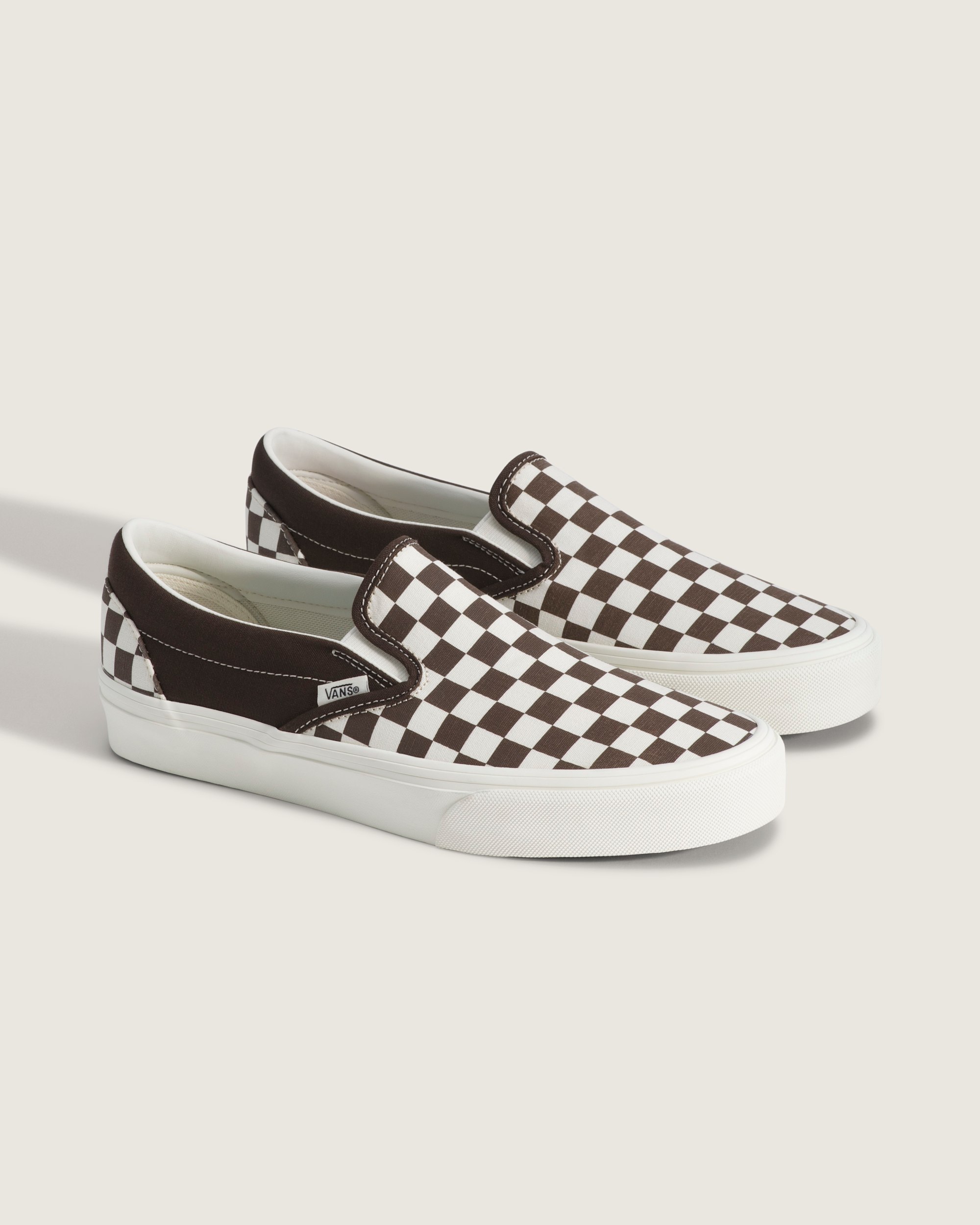Classic SlipOn Shoe VANS Checkerboard Demitasse Brown ALT1