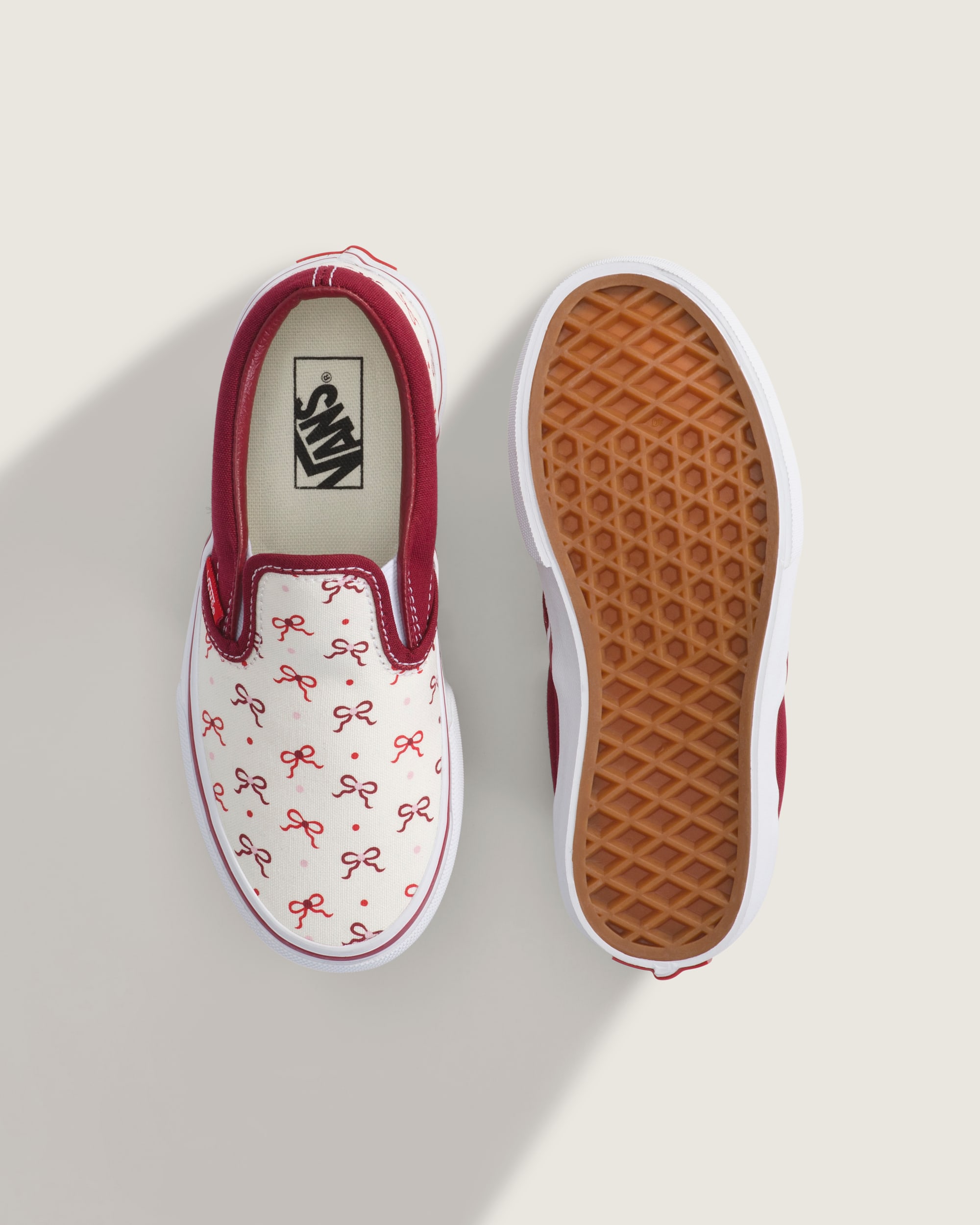 Little Kids Classic SlipOn Shoe VANS Bordeaux Red ALT2