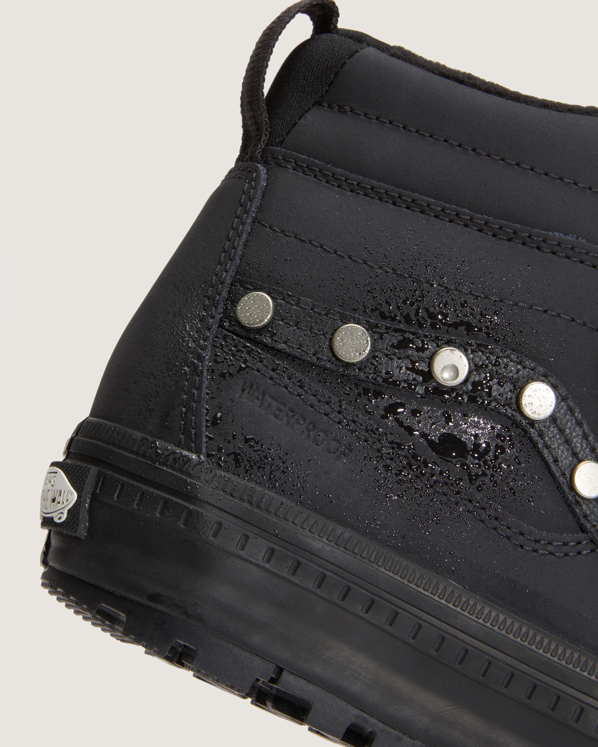 Sk8Hi Waterproof Insulated Shoe VANS Black ALT7
