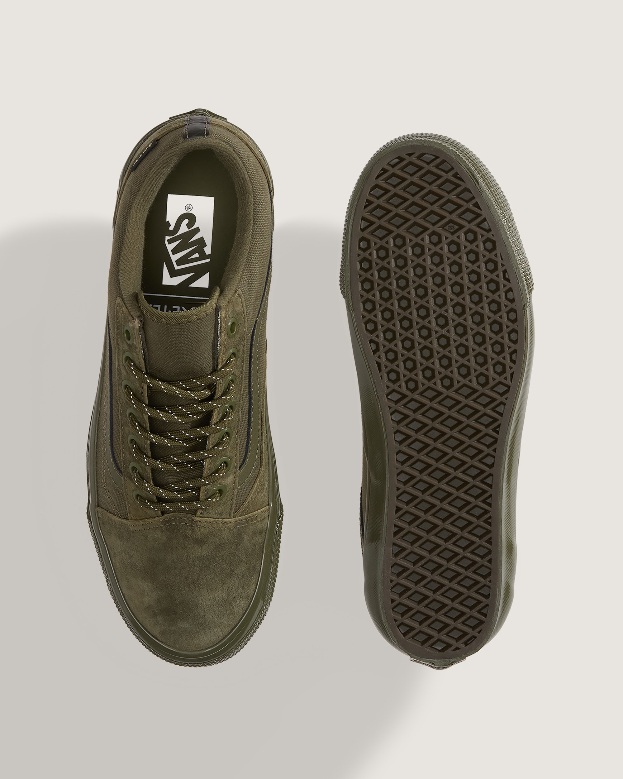 Premium Old Skool GORETEX Shoe VANS Mossy Olive ALT2