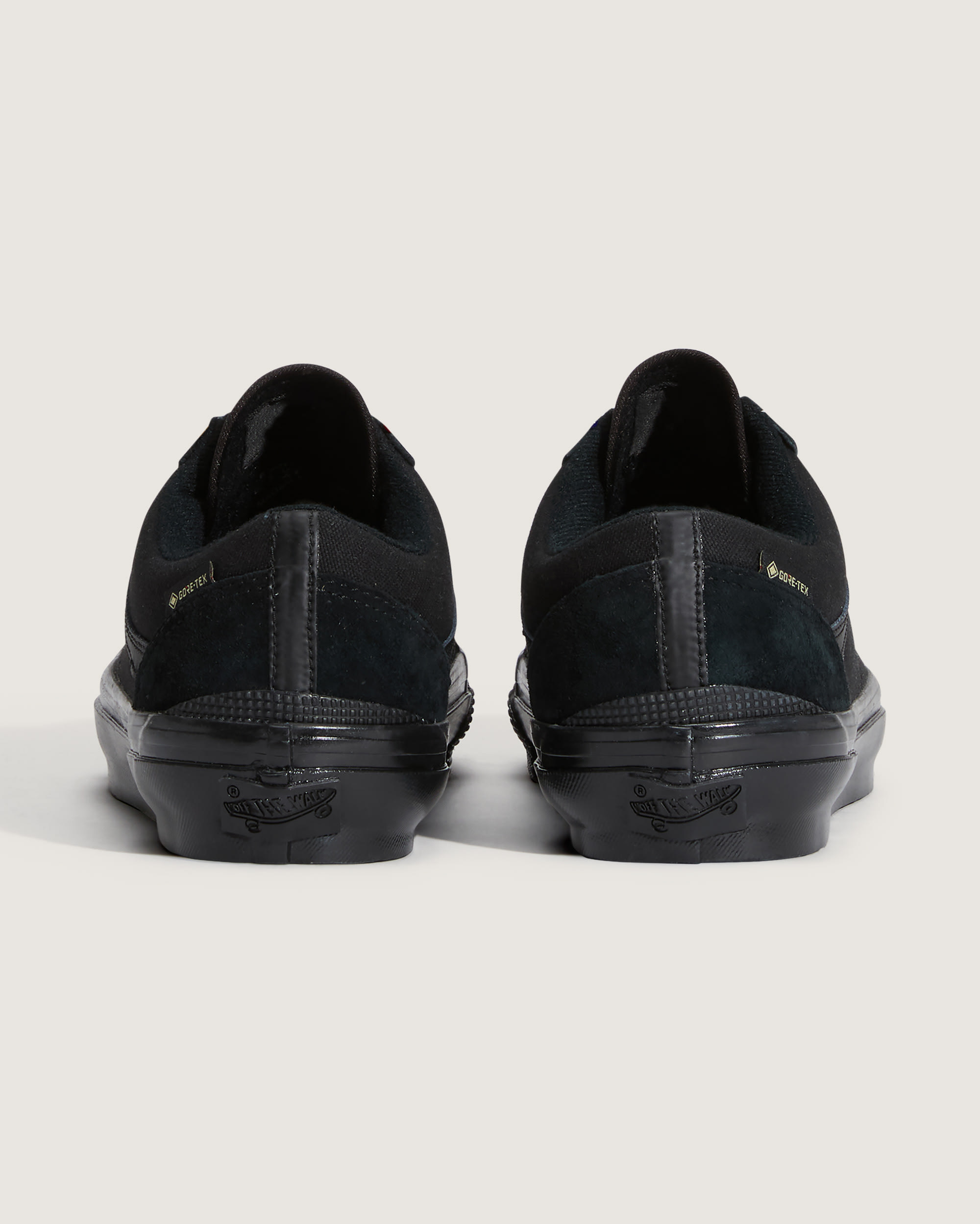 Premium Old Skool GORETEX Shoe VANS Black ALT3