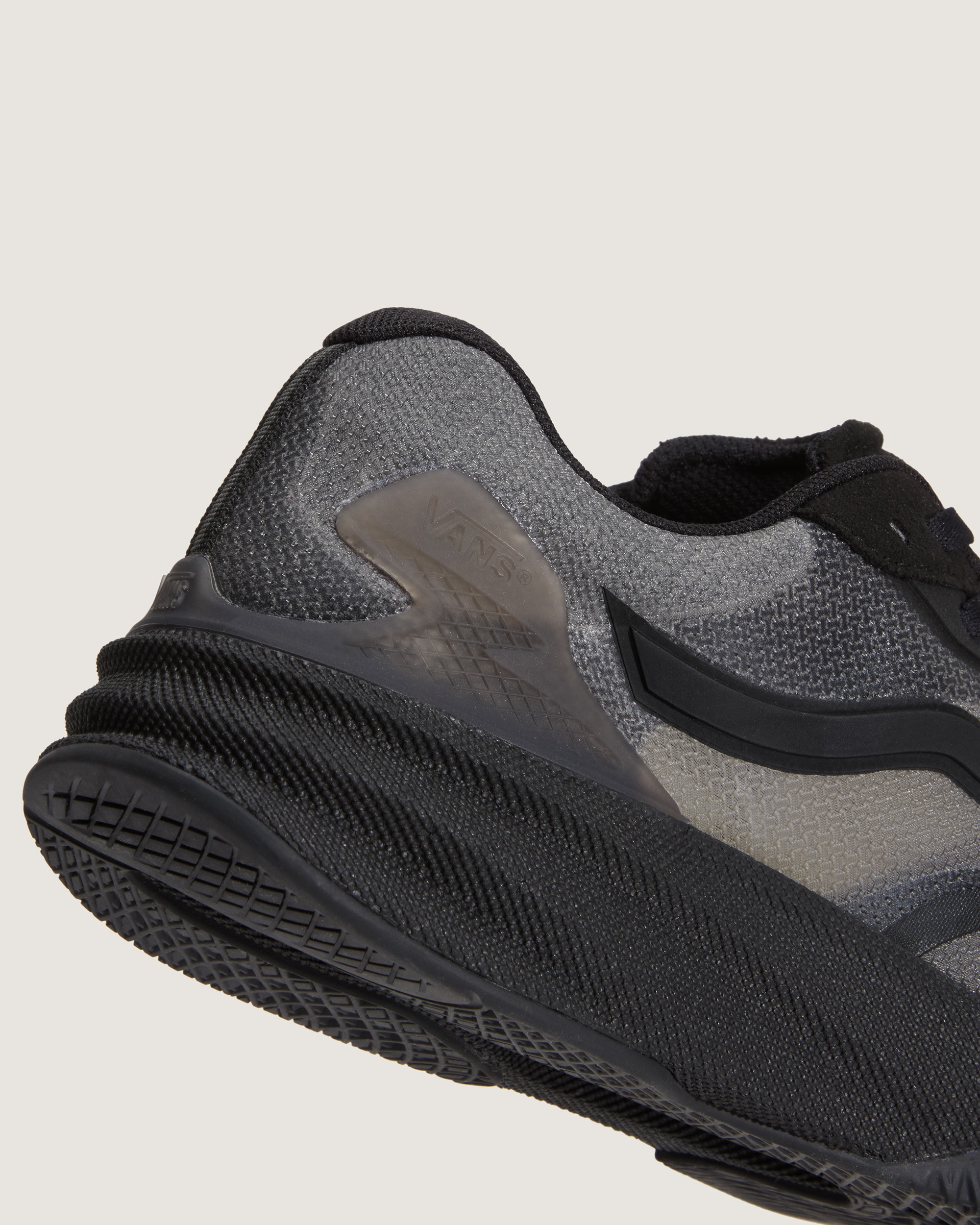 Premium AVE Rapid Shoe VANS Blackout ALT7