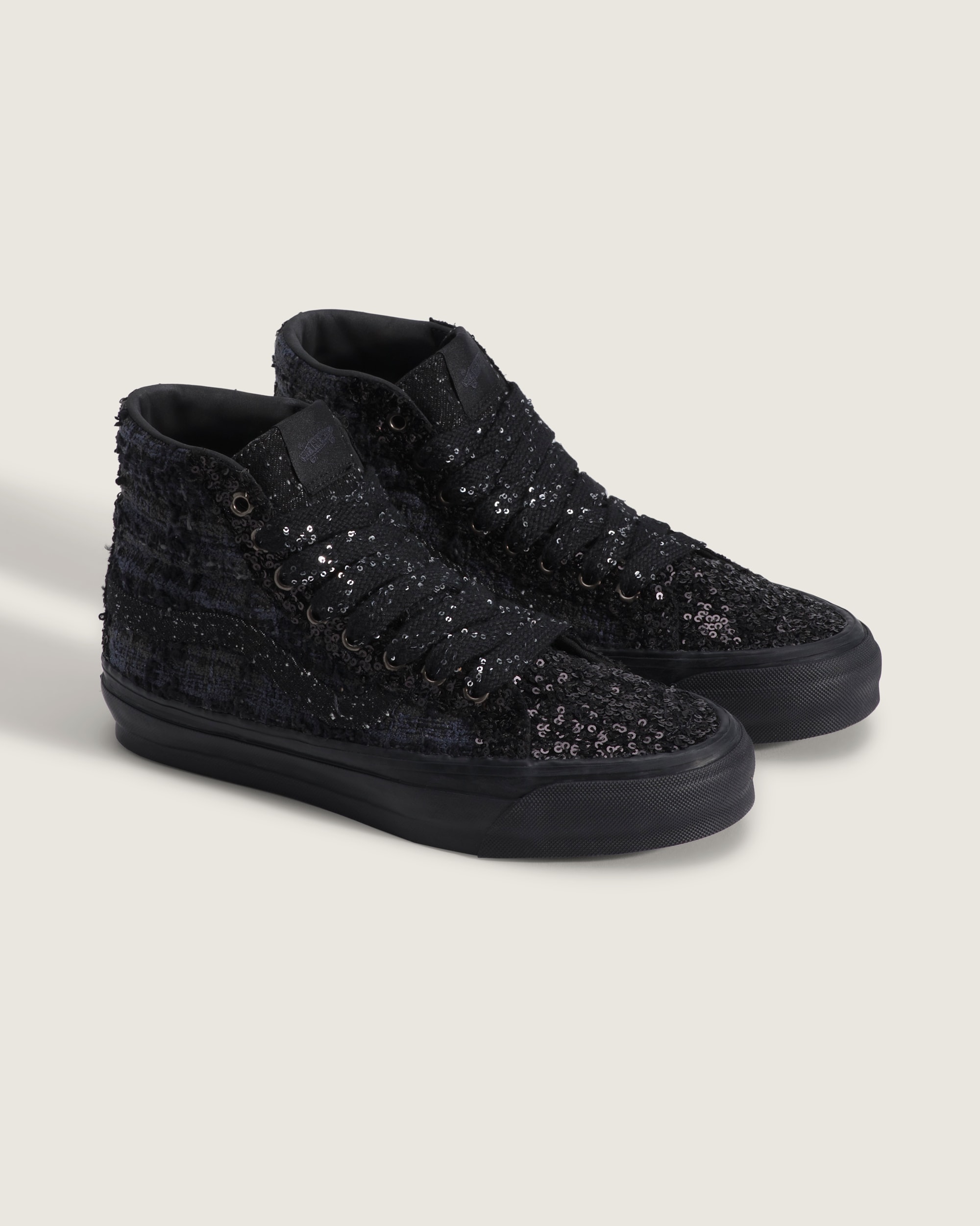 Premium Sk8Hi Shoe VANS Black  Black ALT1