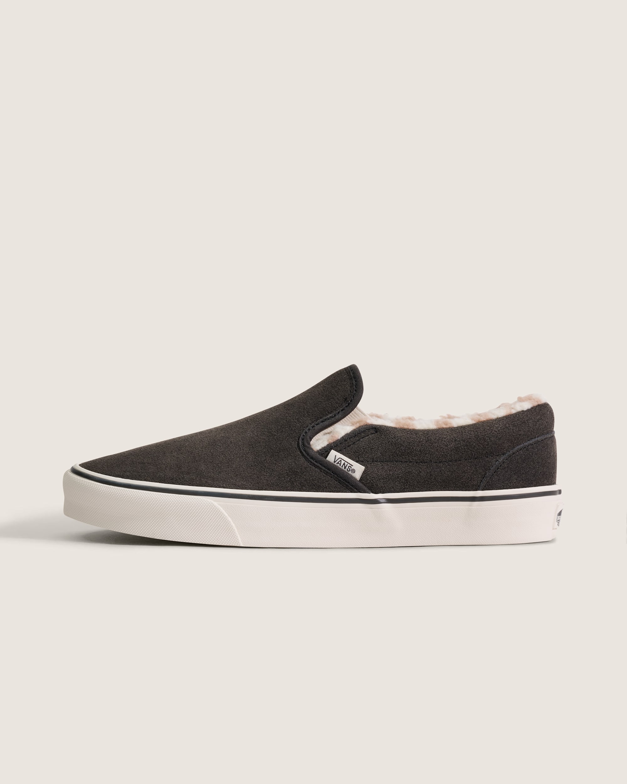 Classic SlipOn Shoe VANS Faded Black HERO