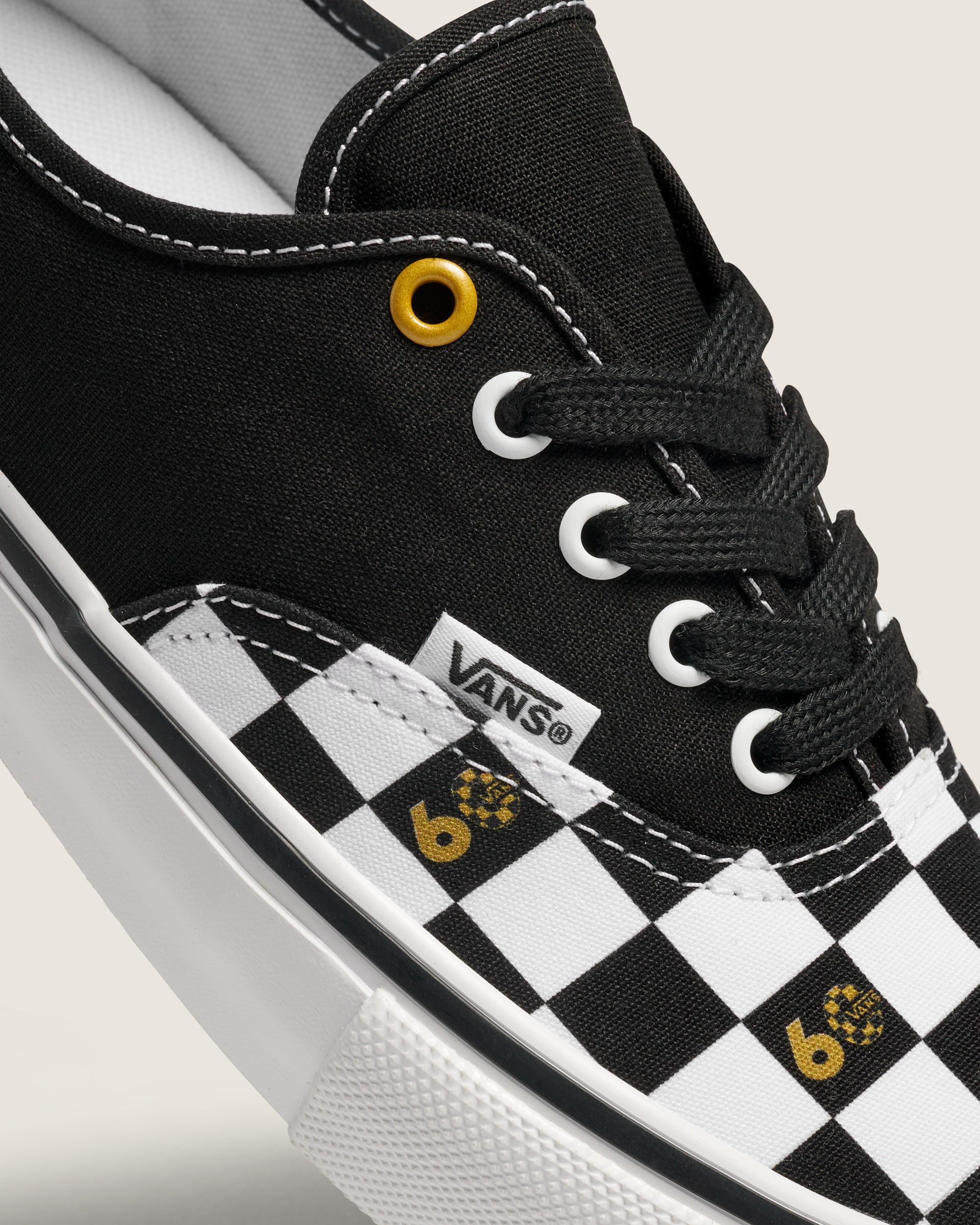 Van Doren Approved Skate Authentic Shoe VANS Checkerboard Black  True White ALT5