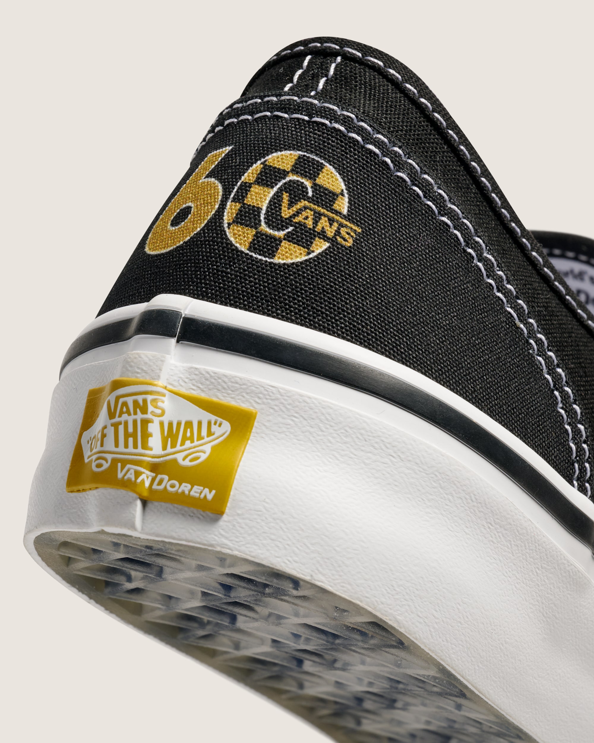 Van Doren Approved Skate Authentic Shoe VANS Checkerboard Black  True White ALT6