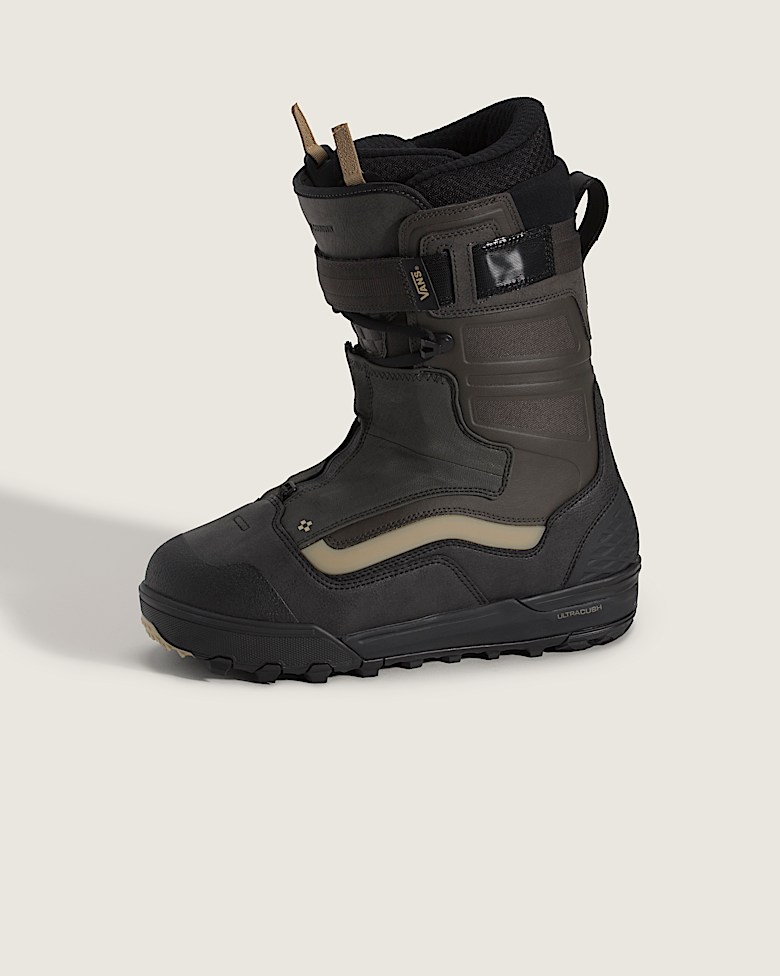 Infuse Gum Snowboard Boot in Gum Black / White | Vans