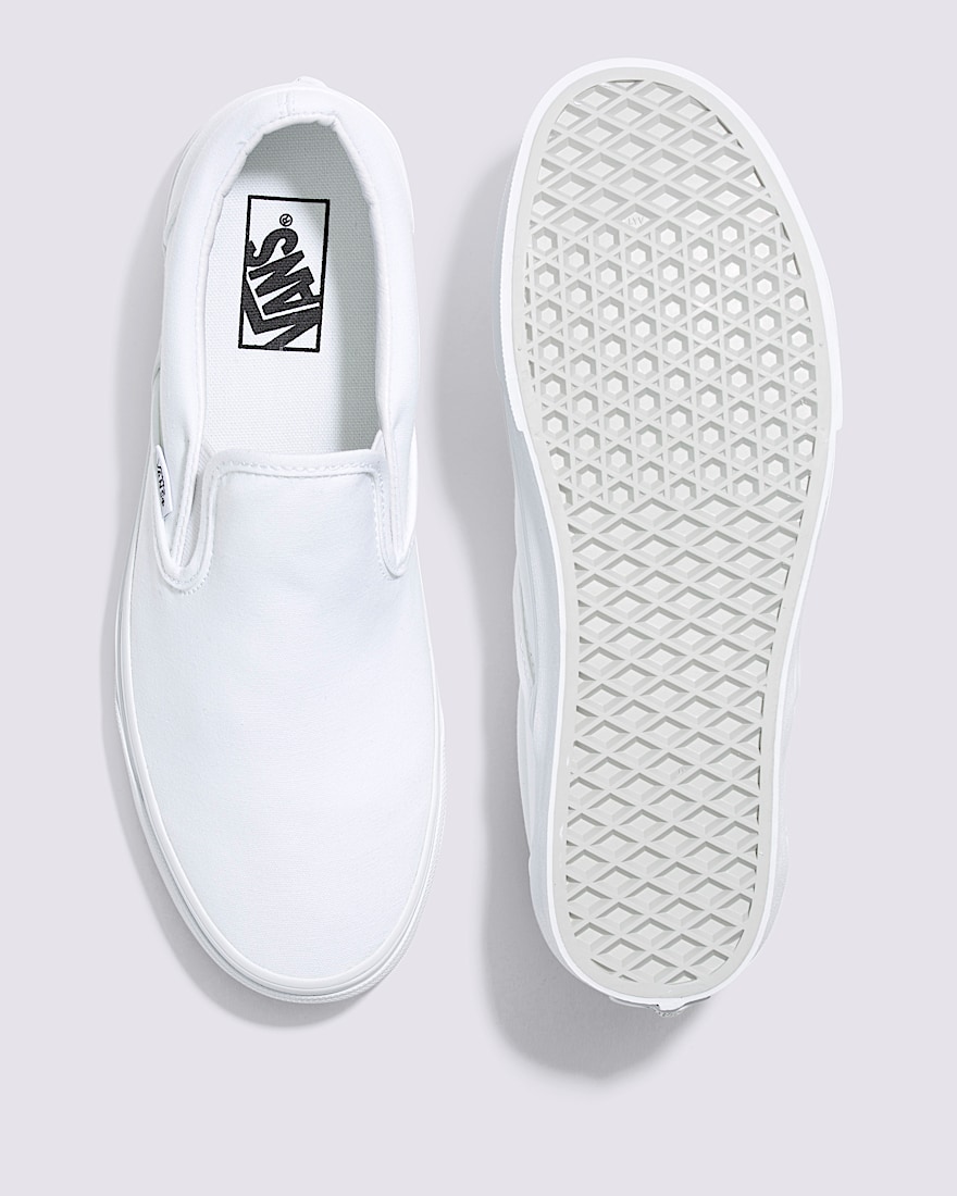 Classic SlipOn Wide Shoe VANS True White ALT2