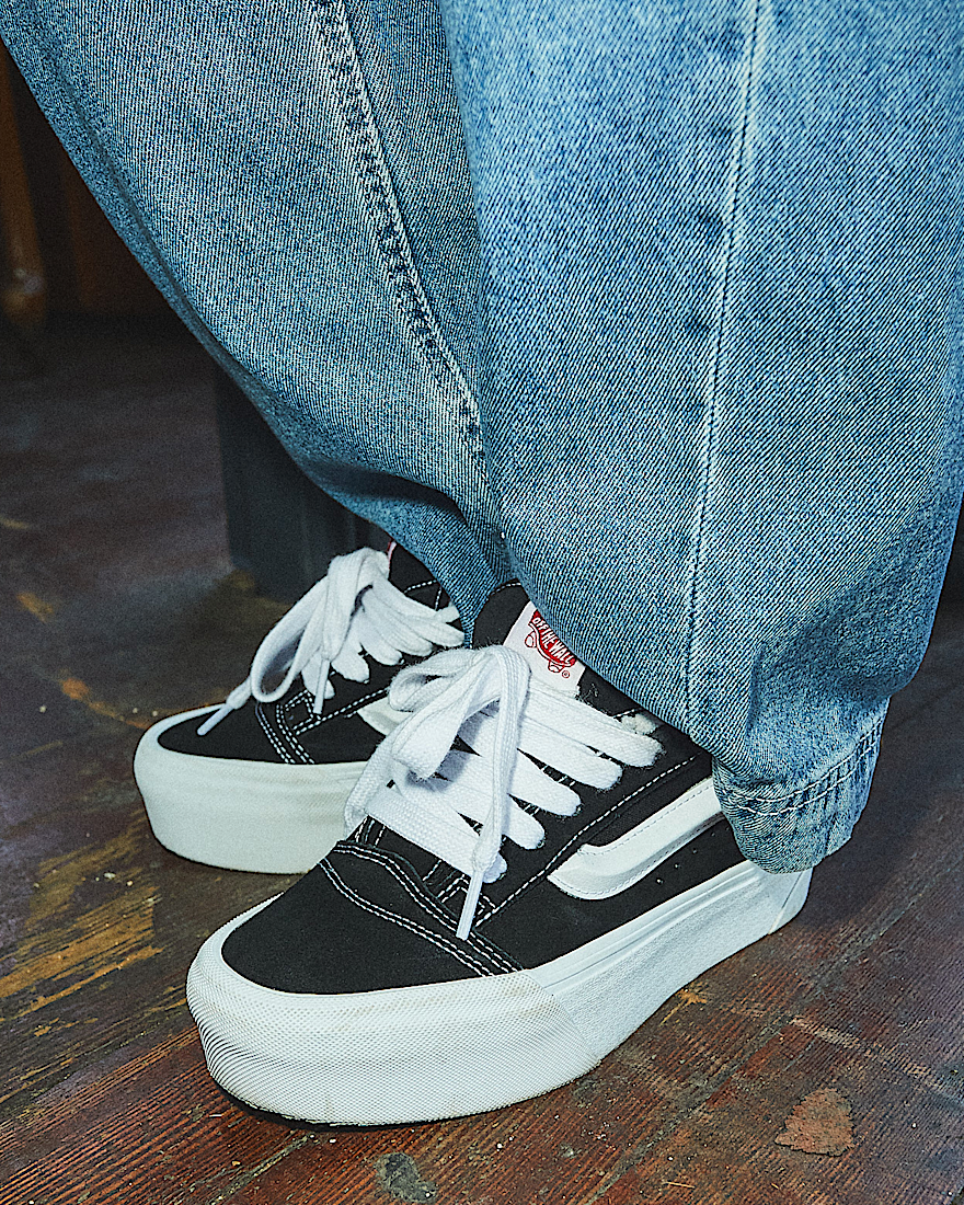 Knu Stack Shoe VANS Black  True White ALT1
