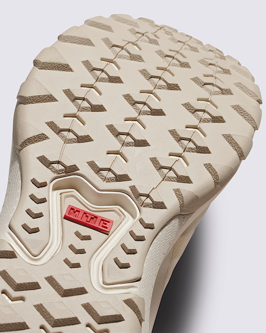 Crosspath Shoe VANS Marshmallow White ALT4