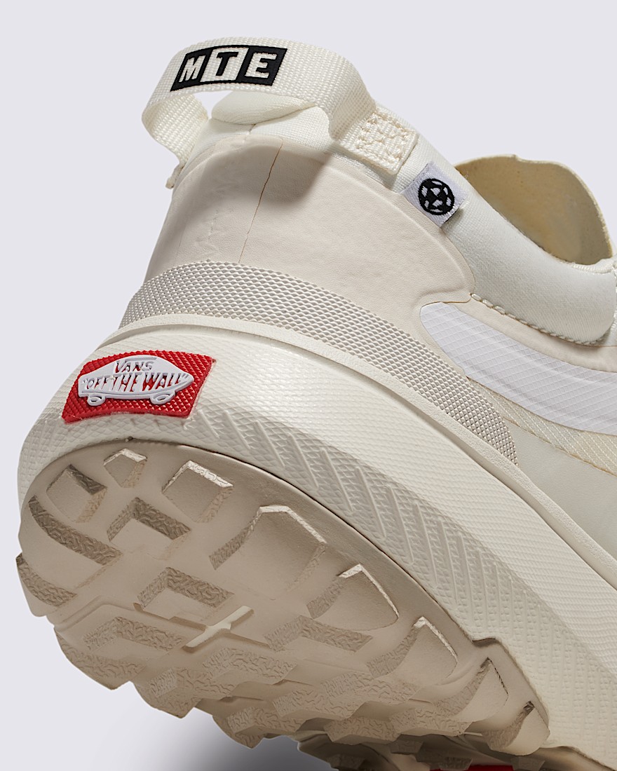 Crosspath Shoe VANS Marshmallow White ALT6