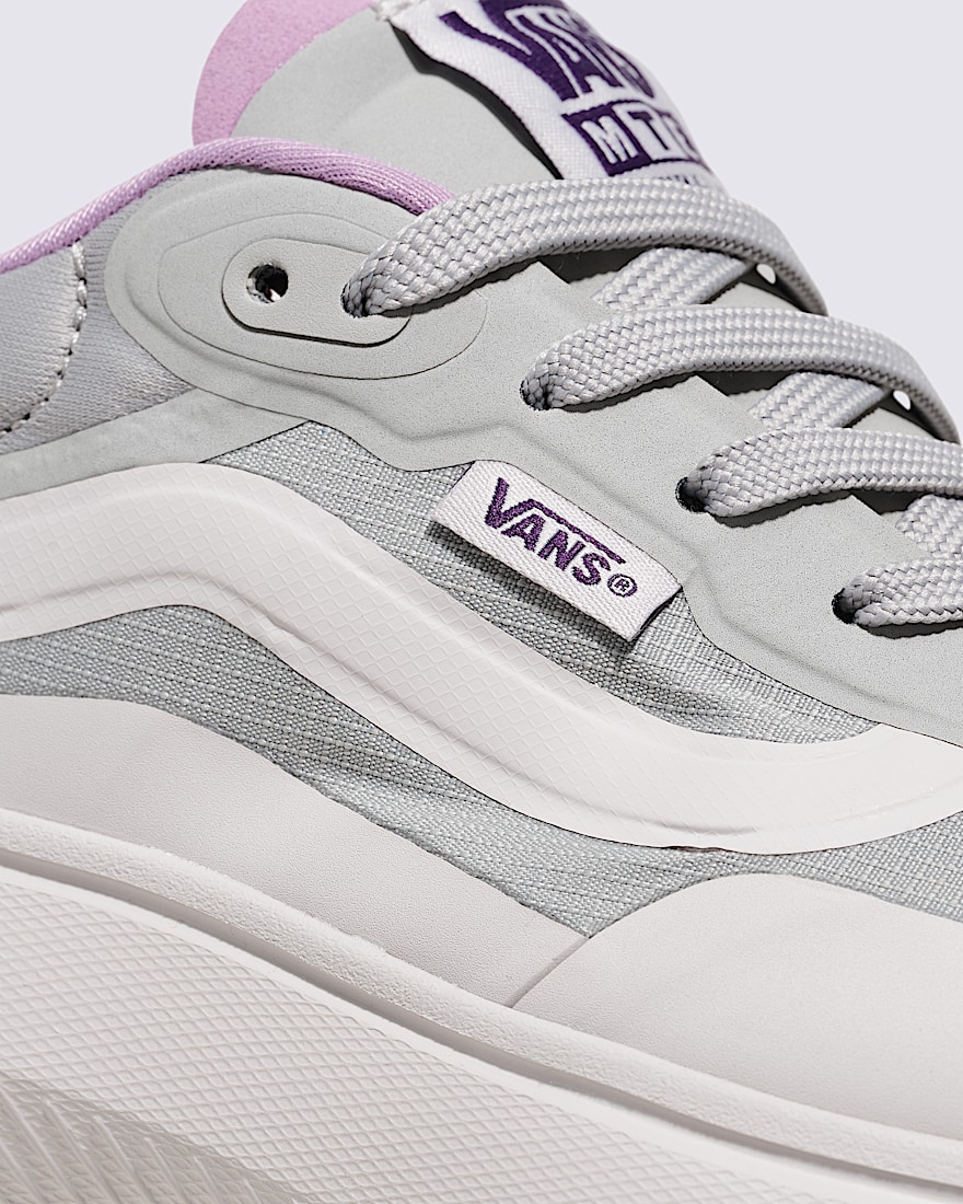 Crosspath Shoe