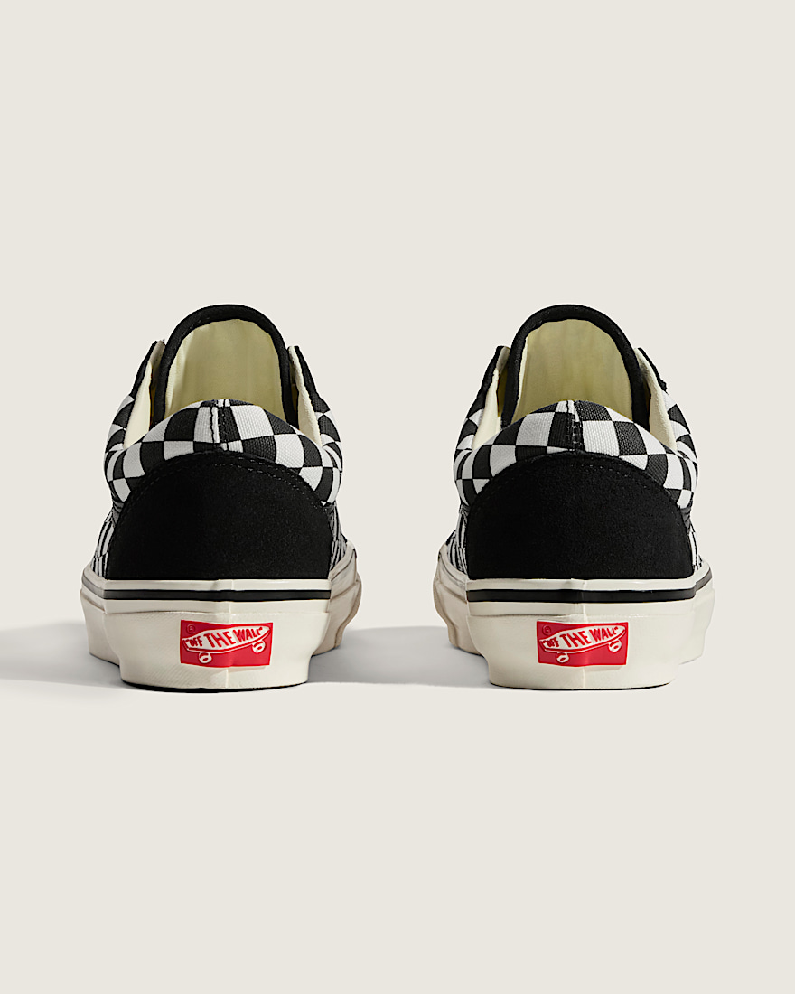 Premium Old Skool Checkerboard Shoe VANS Black  White ALT7
