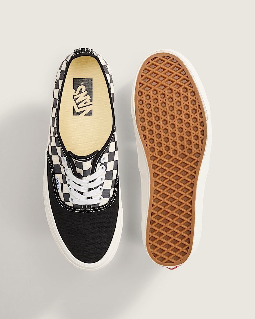 Premium Authentic Checkerboard Shoe VANS Checkerboard Asphalt Grey  White ALT4
