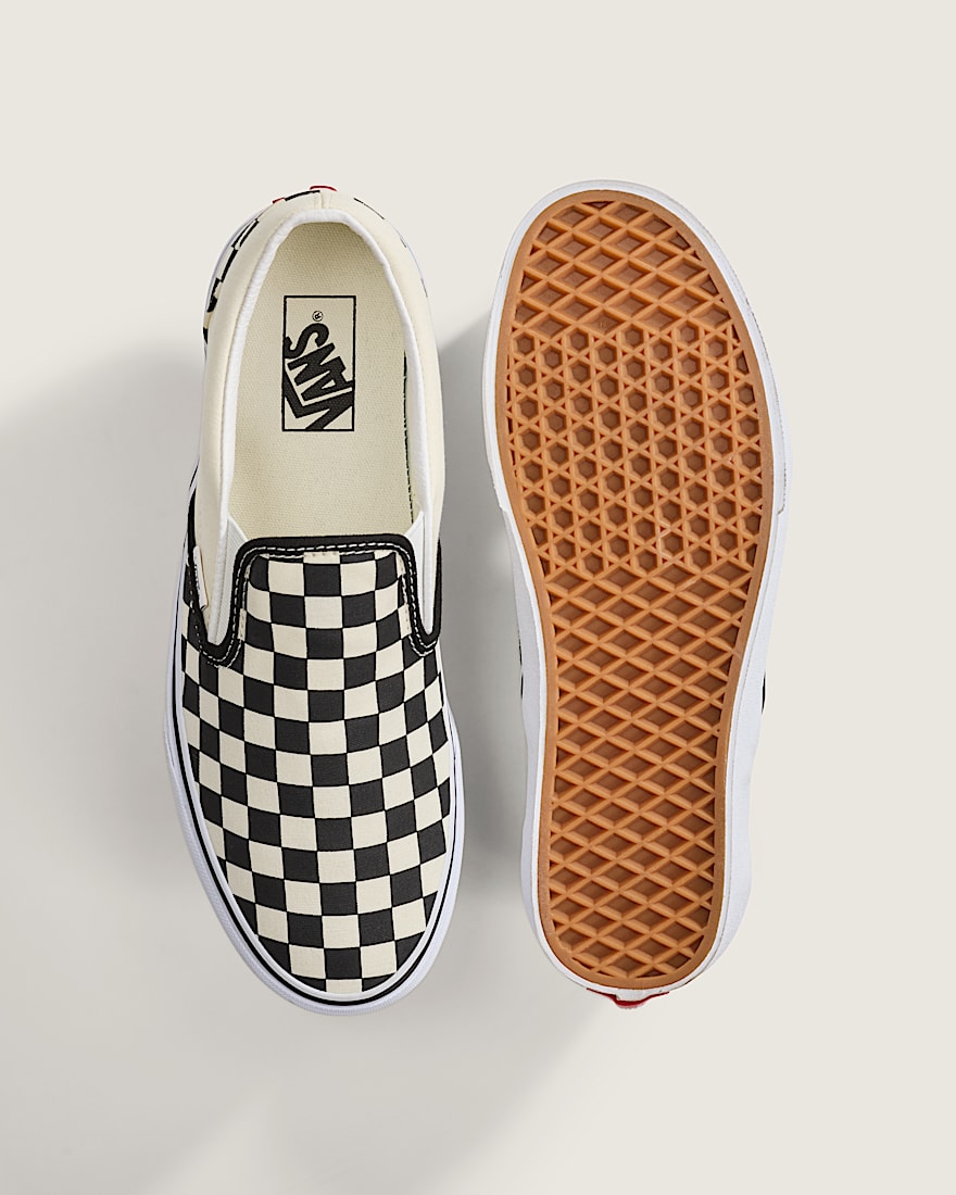 Classic SlipOn Checkerboard Shoe VANS Checkerboard Black  White ALT2