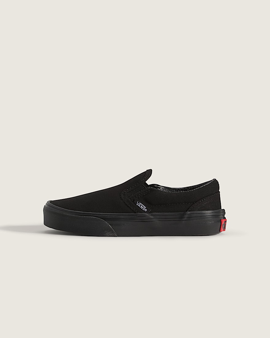 Little Kids Classic SlipOn Shoe VANS Blackout HERO