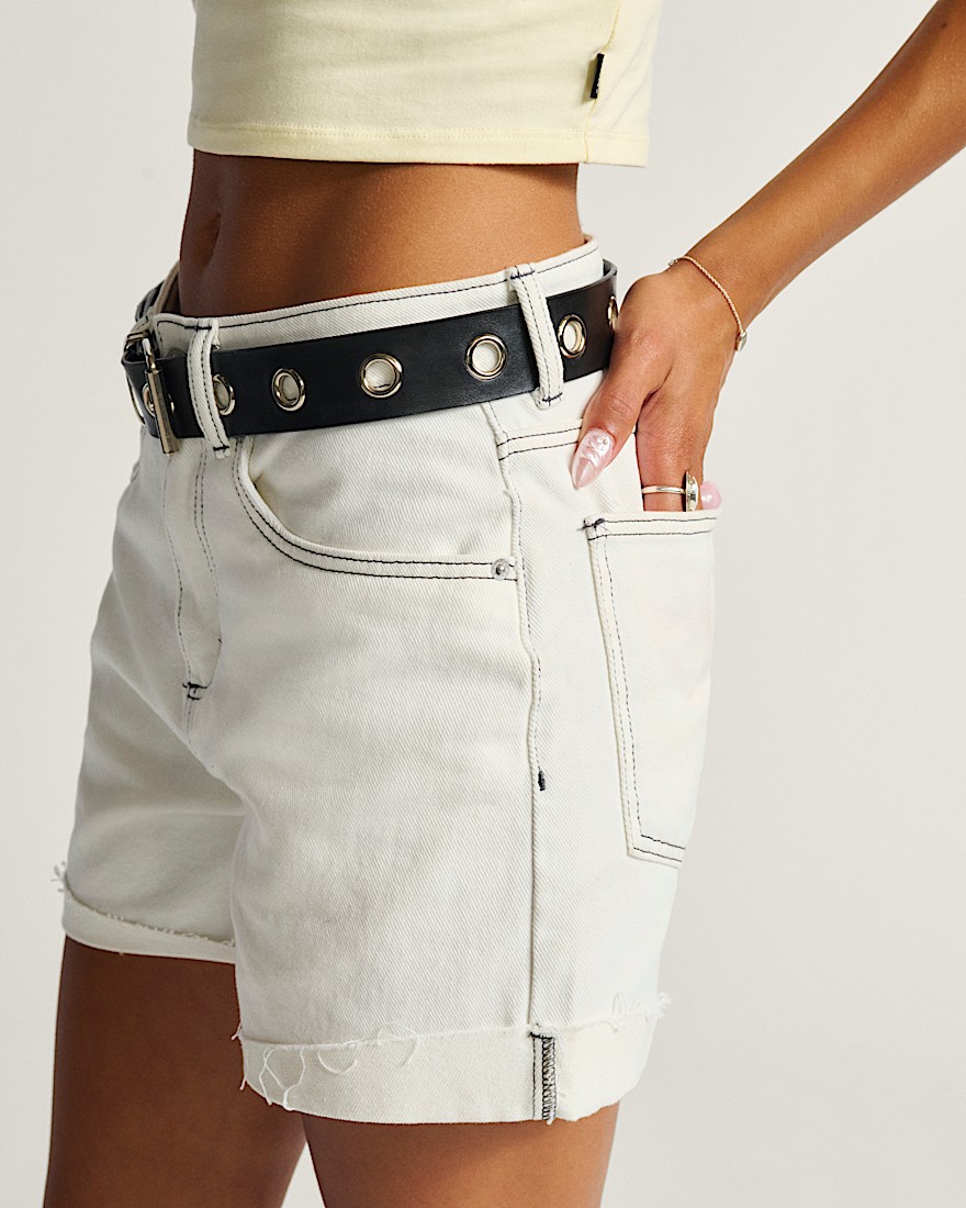 Jennifer 3 Shortie VANS White ALT6