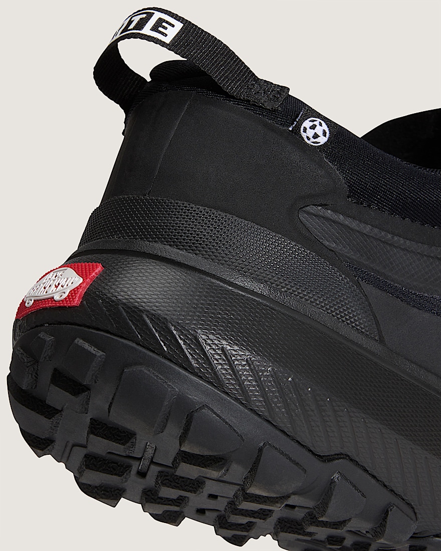 Crosspath Shoe VANS Blackout ALT7