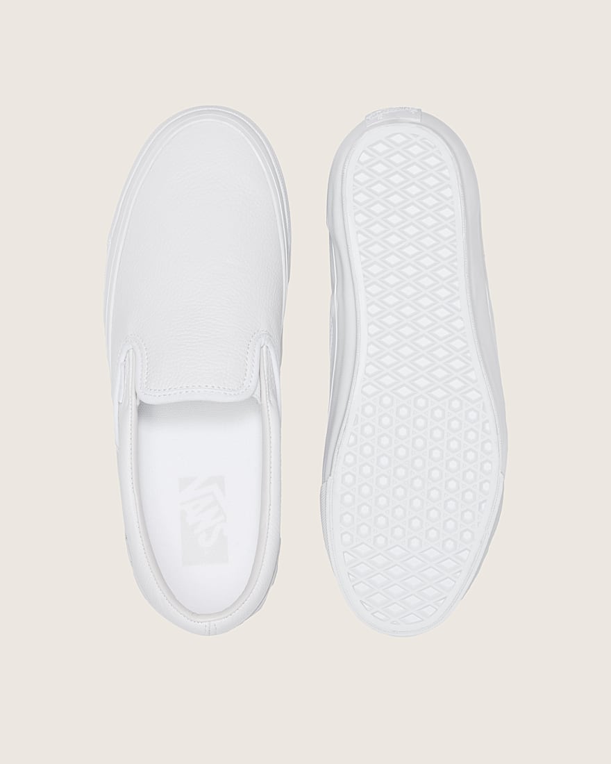 Premium Classic SlipOn Shoe VANS White ALT2
