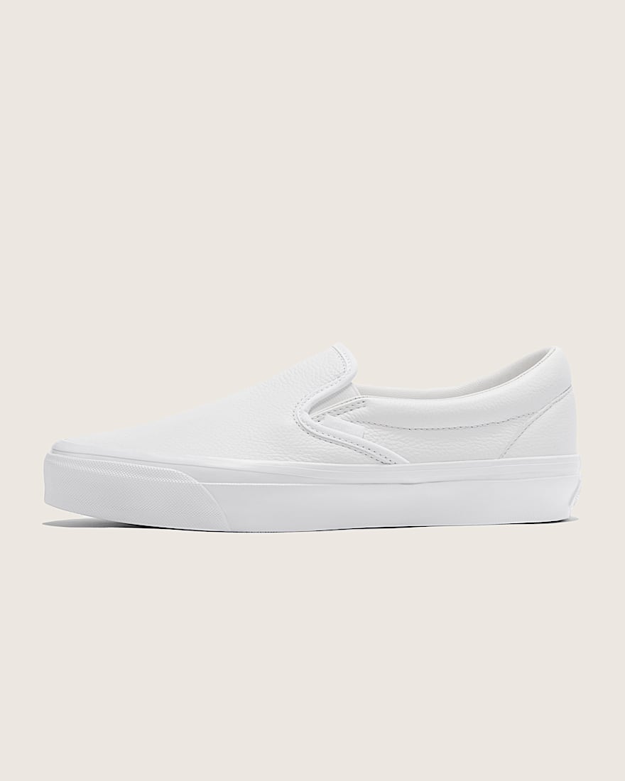 Premium Classic SlipOn Shoe VANS White HERO