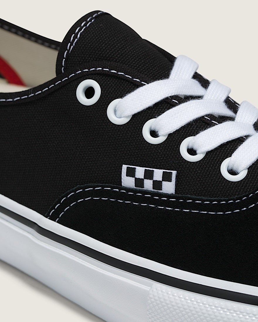 Skate Authentic Shoe VANS Black  White ALT4