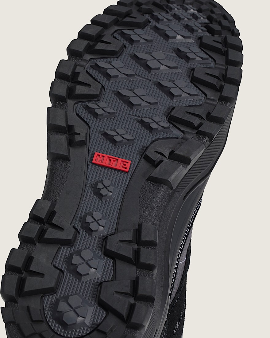 Mountain Mid GORETEX Insulated Shoe VANS Black ALT4