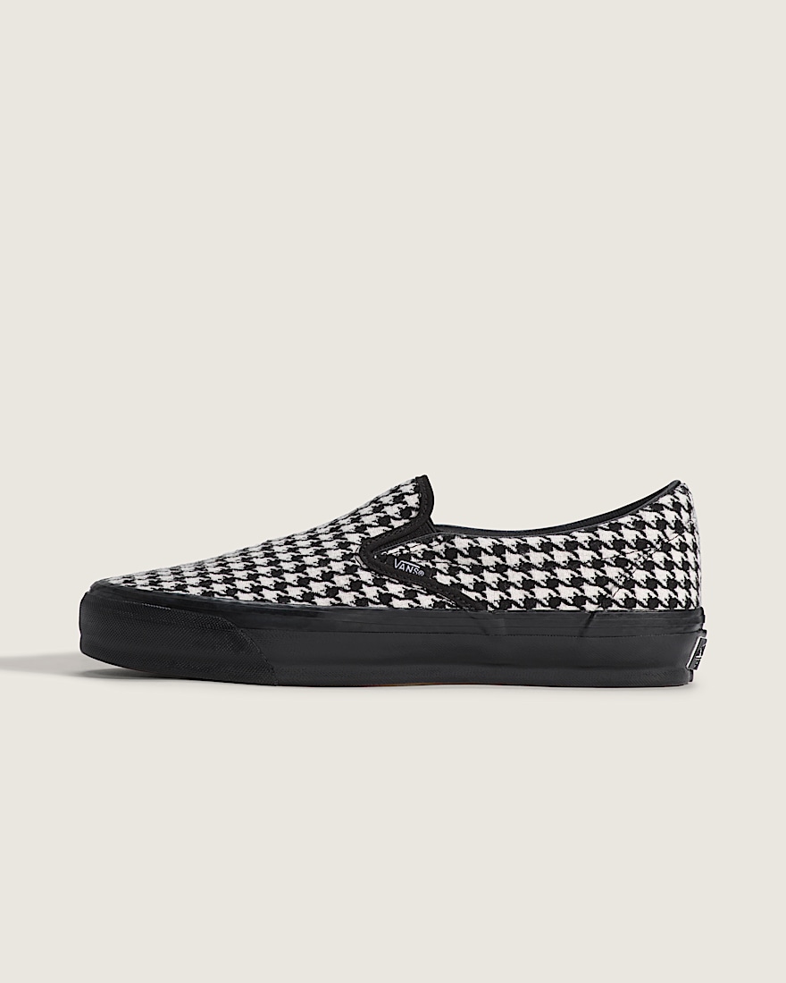 Premium Classic SlipOn Shoe VANS Houndstooth Black  White HERO