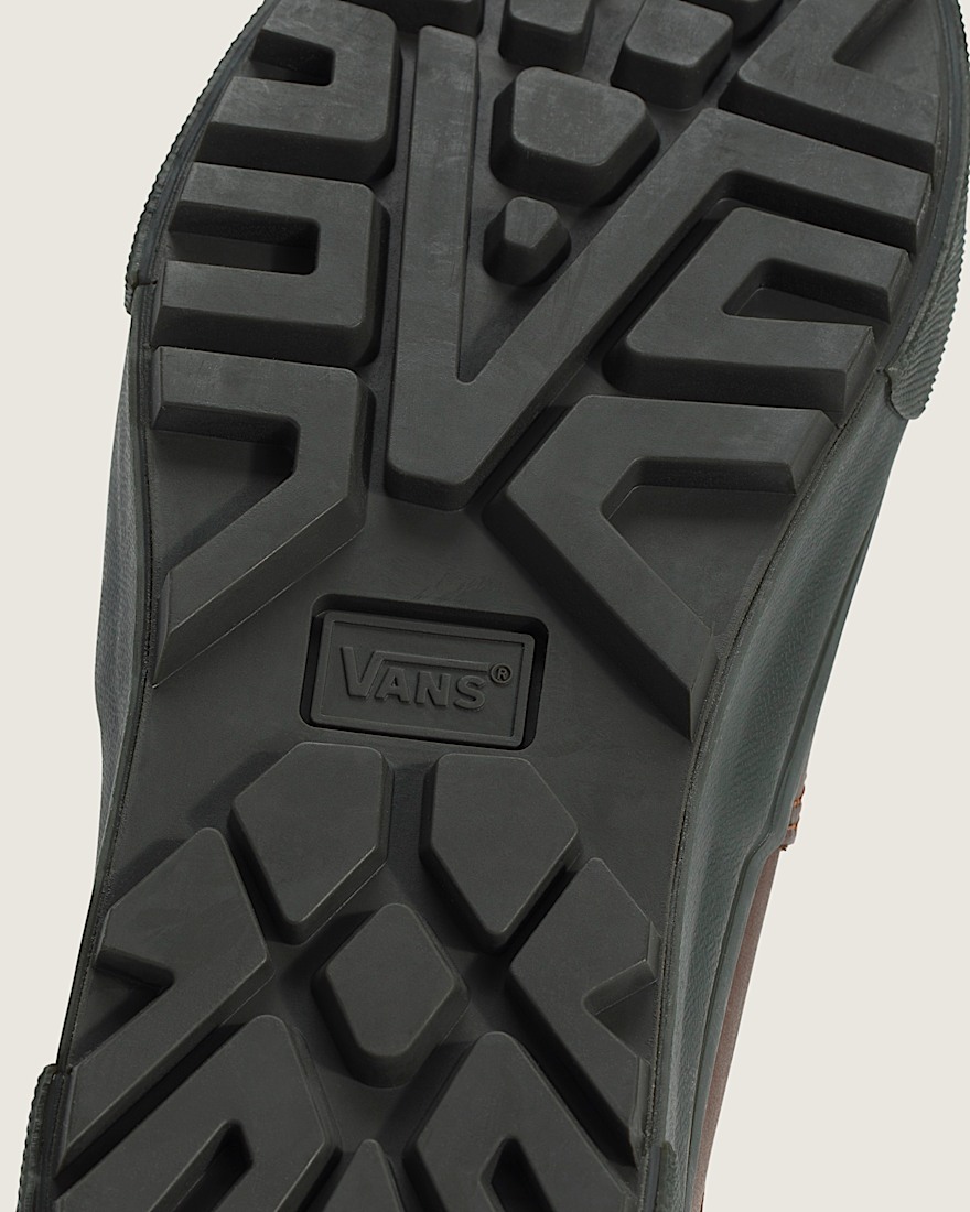 Premium Authentic V-Lug Shoe