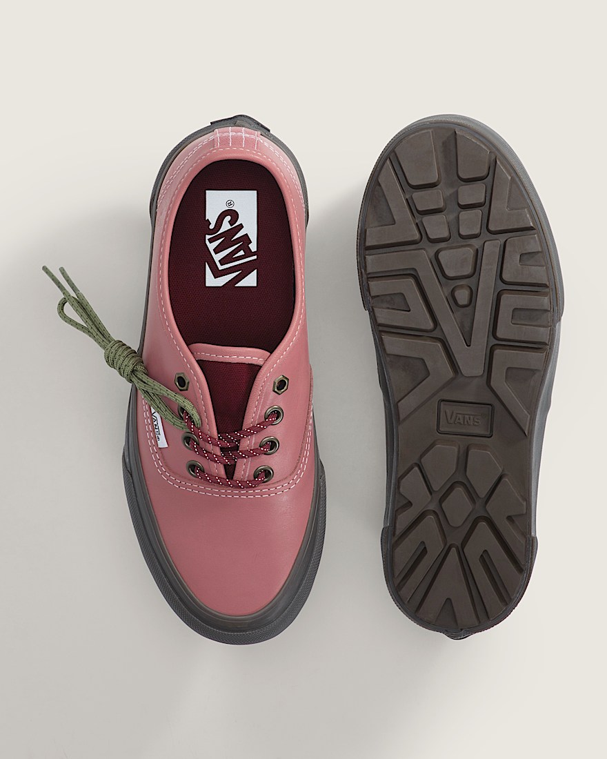 Premium Authentic V-Lug Shoe