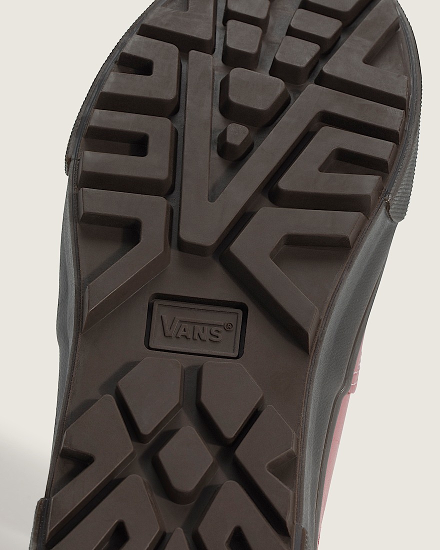 Premium Authentic V-Lug Shoe