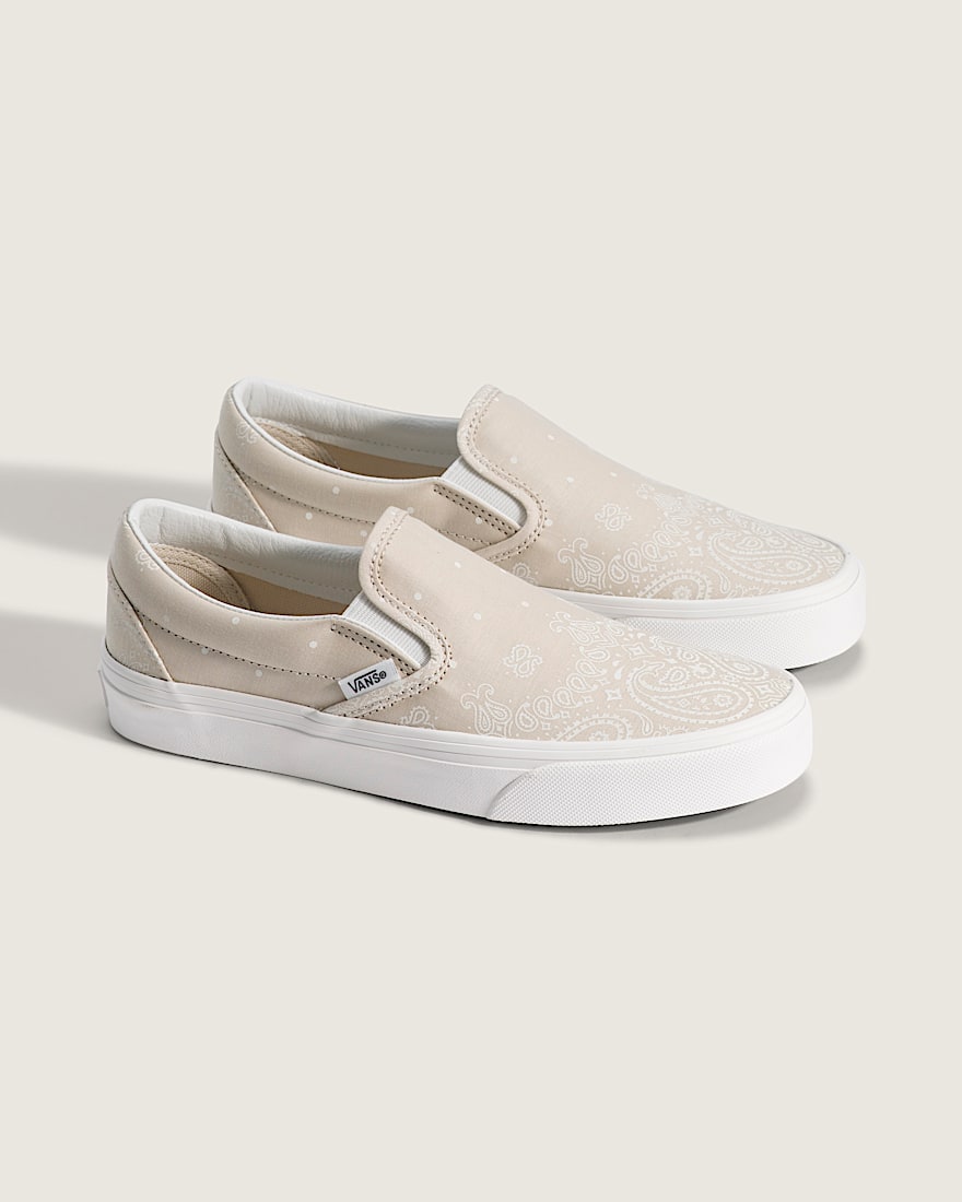 Classic SlipOn Shoe VANS Oatmeal Beige  White ALT1