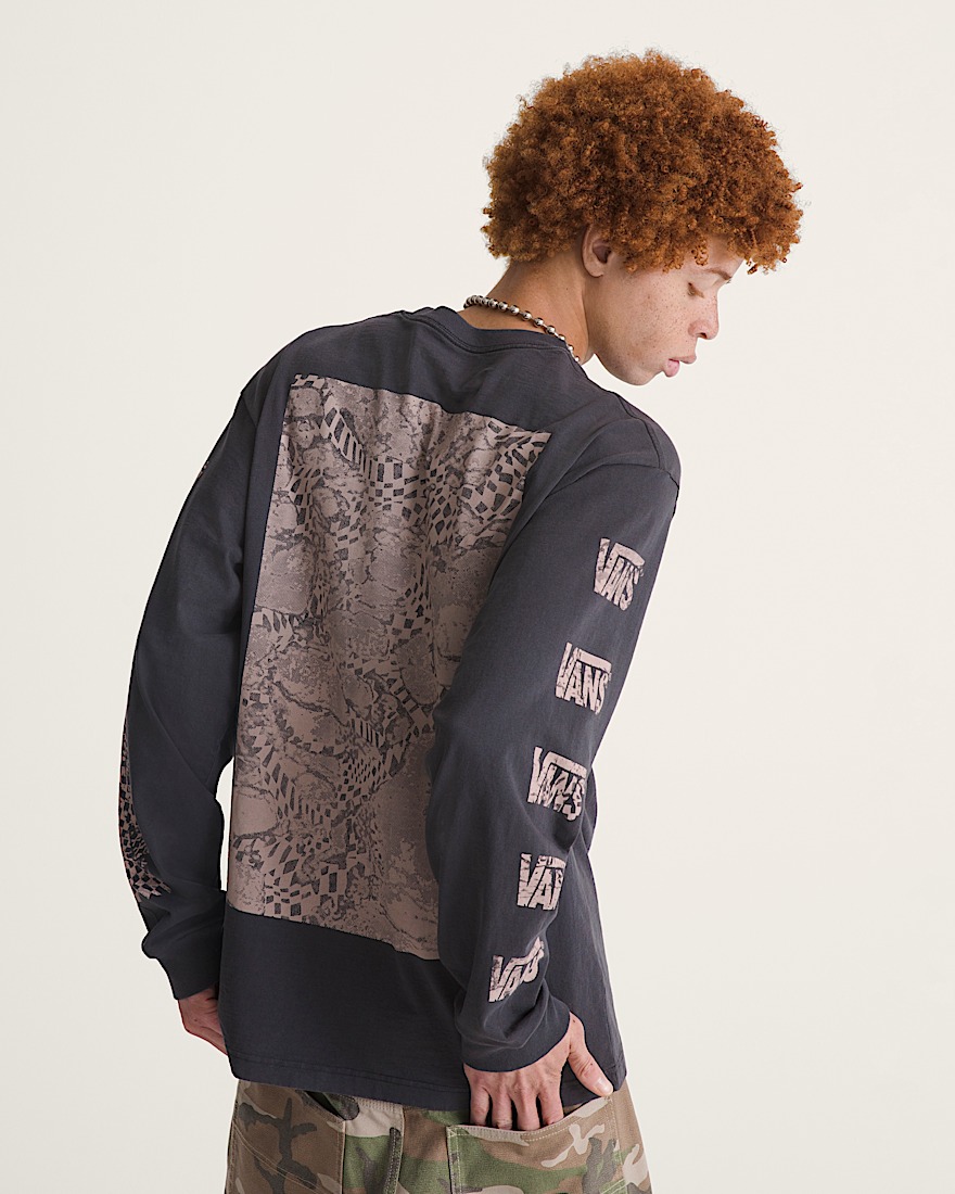 Warped Adventure Long Sleeve TShirt VANS Faded Black ALT2