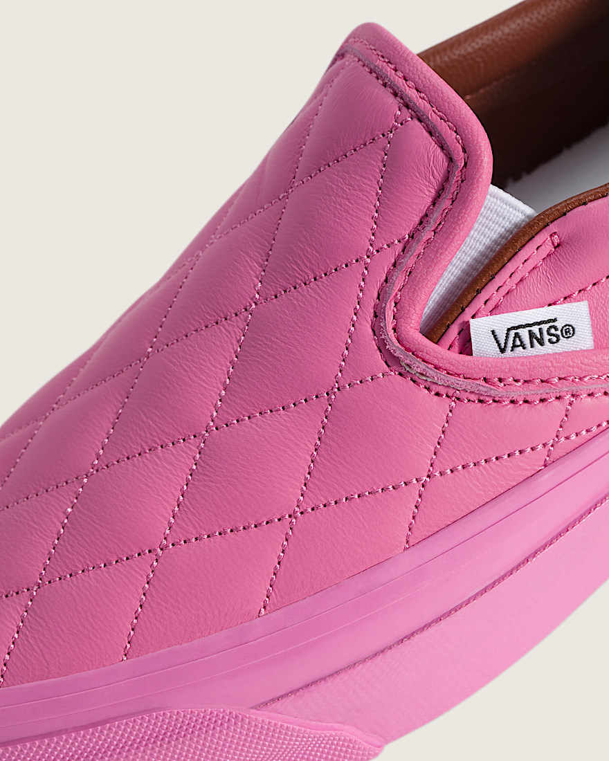 Premium Classic SlipOn Shoe VANS Pink ALT4