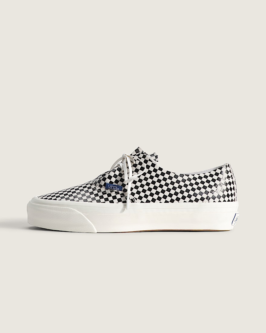 Premium Authentic Ease Checkerboard Shoe VANS Checkerboard Black  White HERO