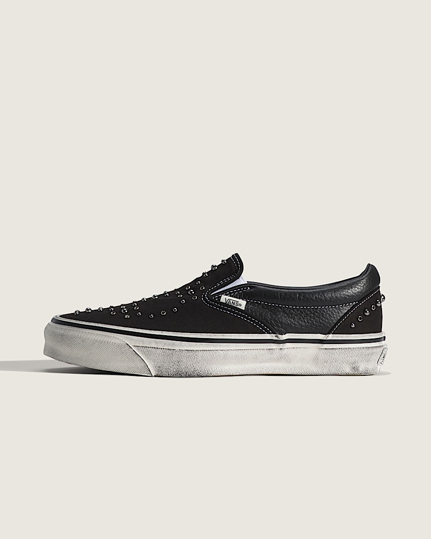 Premium Classic SlipOn Shoe VANS Blackout HERO