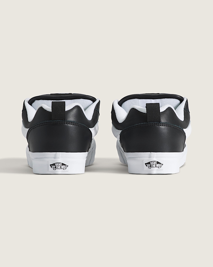 Knu Skool Shoe VANS Black  True White ALT3