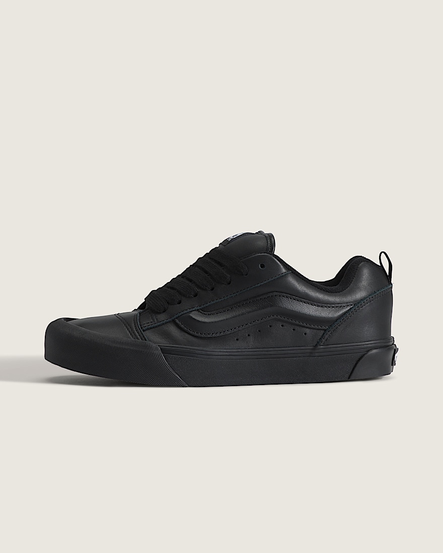 Knu Skool Shoe VANS Blackout HERO