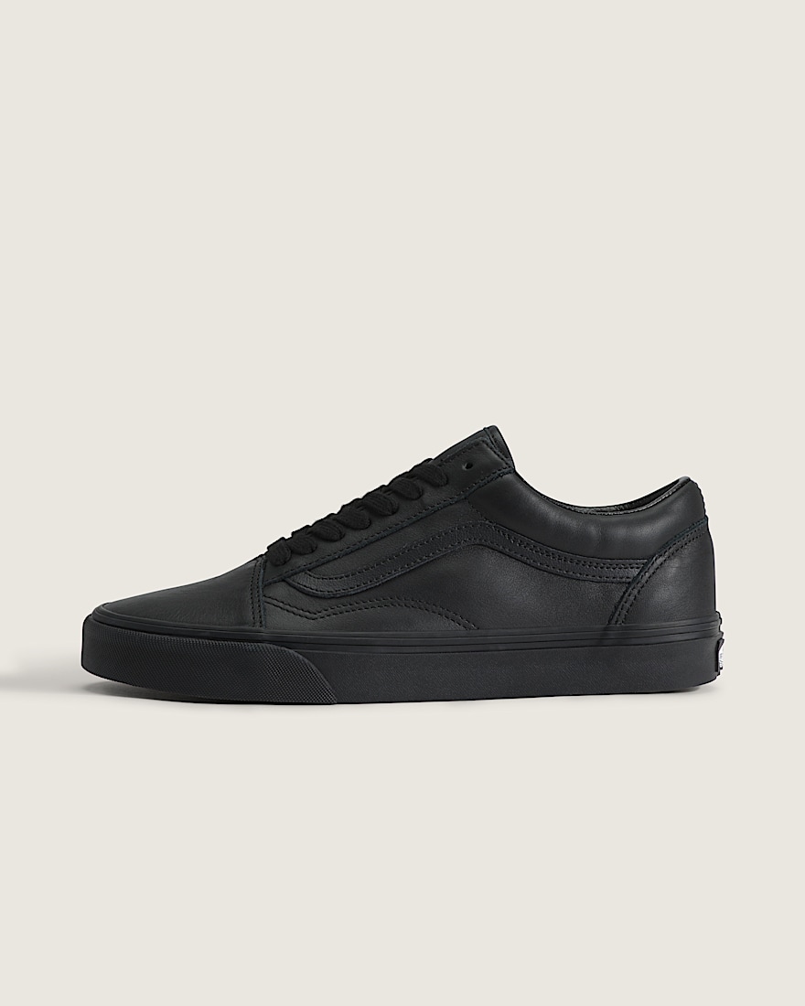Old Skool Shoe VANS Blackout HERO
