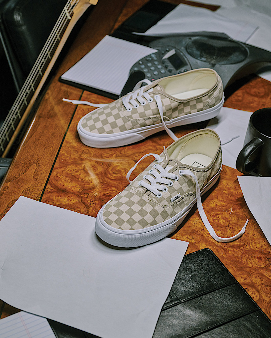 Authentic Checkerboard Shoe VANS Checkerboard Aluminum Grey  Oatmeal Beige ALT4