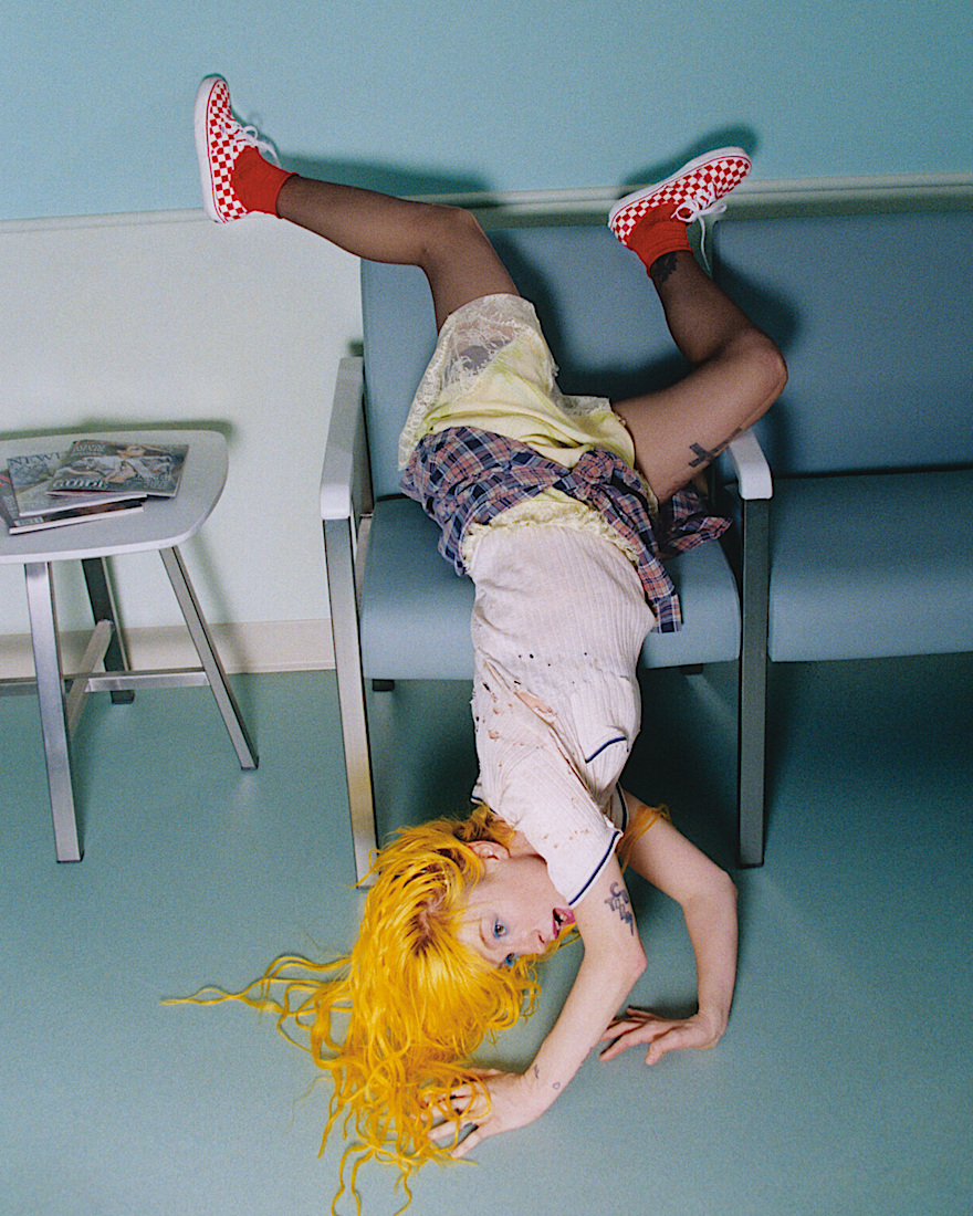 Authentic Checkerboard Shoe VANS Checkerboard Racing Red  White ALT1