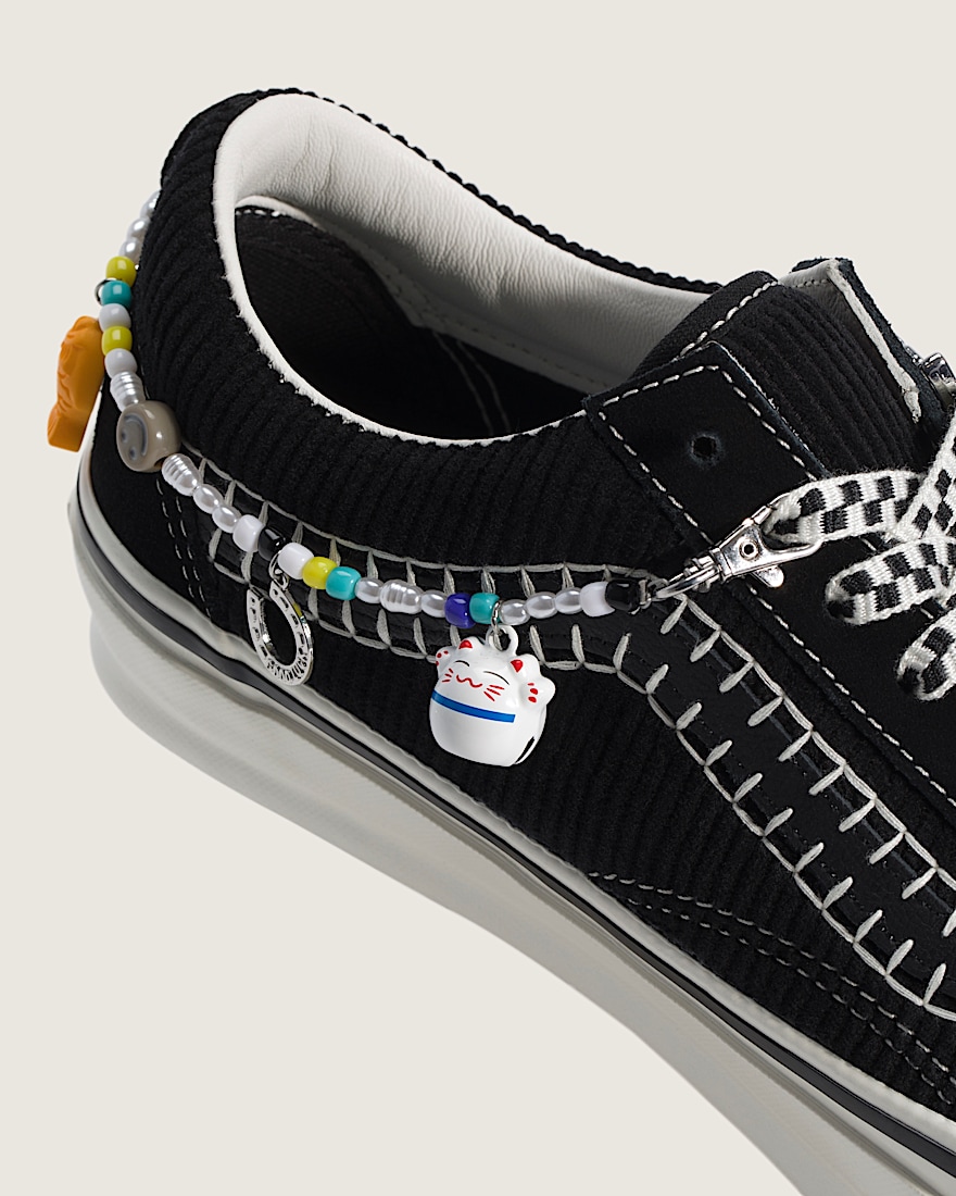 Premium Old Skool Shoe VANS Black  Marshmallow White ALT4