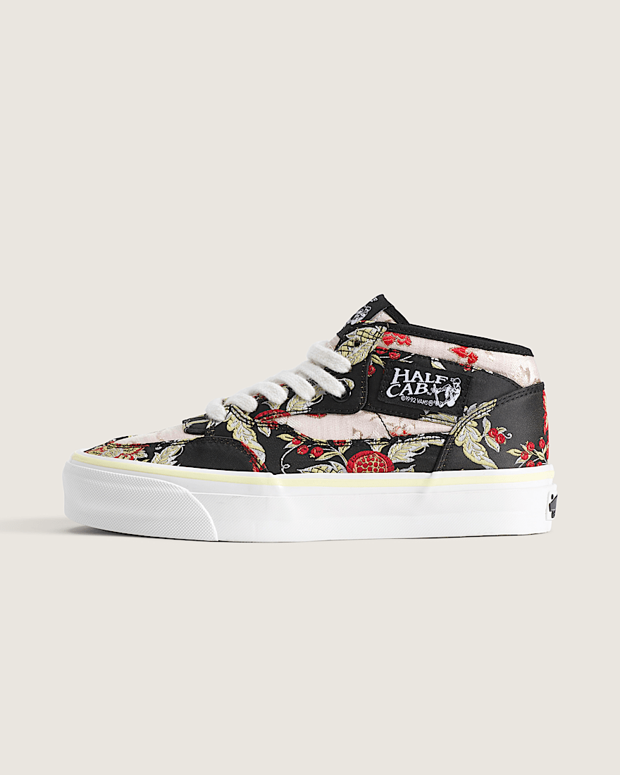 OTW Half Cab 33 Decon Vibram VANS Floral Black HERO