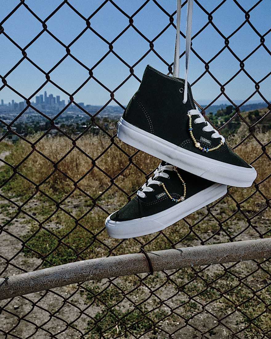Authentic Hi 20 Shoe VANS Black Gold ALT6