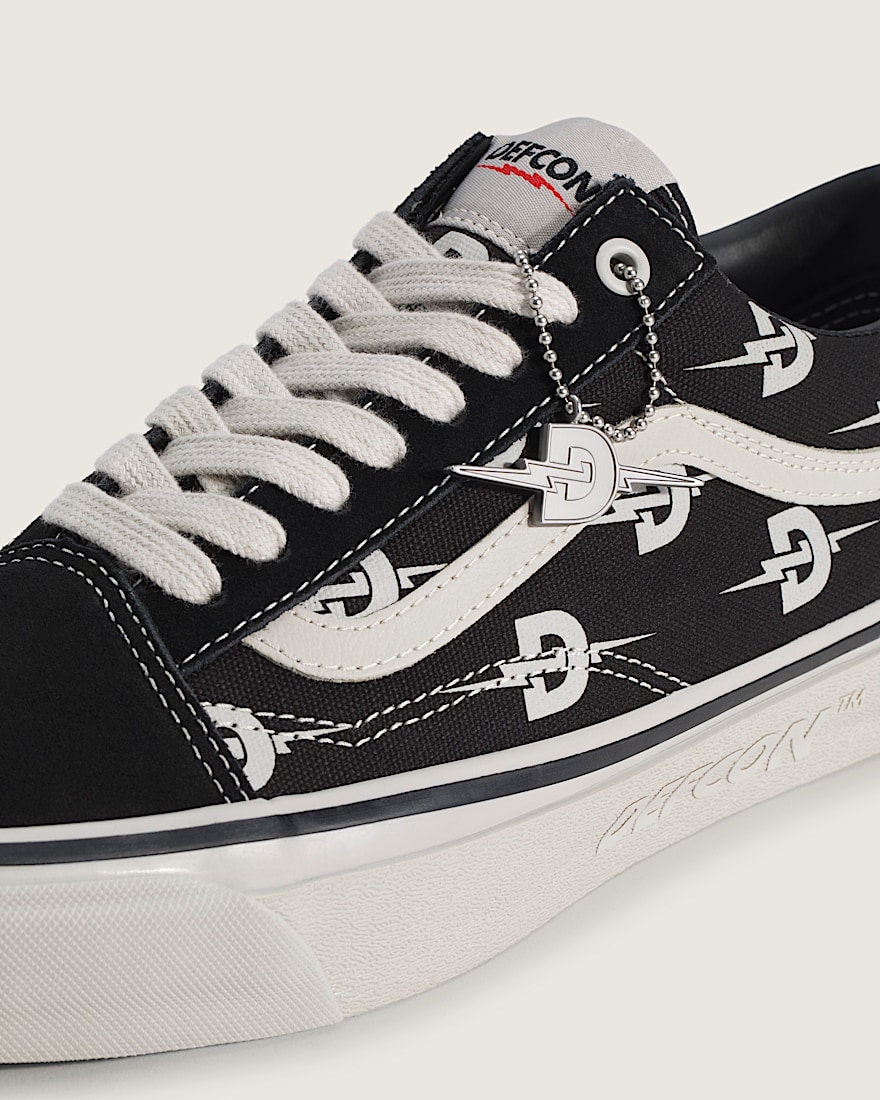 OTW by Vans x DEFCON Old Skool VANS Defcon Skate Block Black ALT6