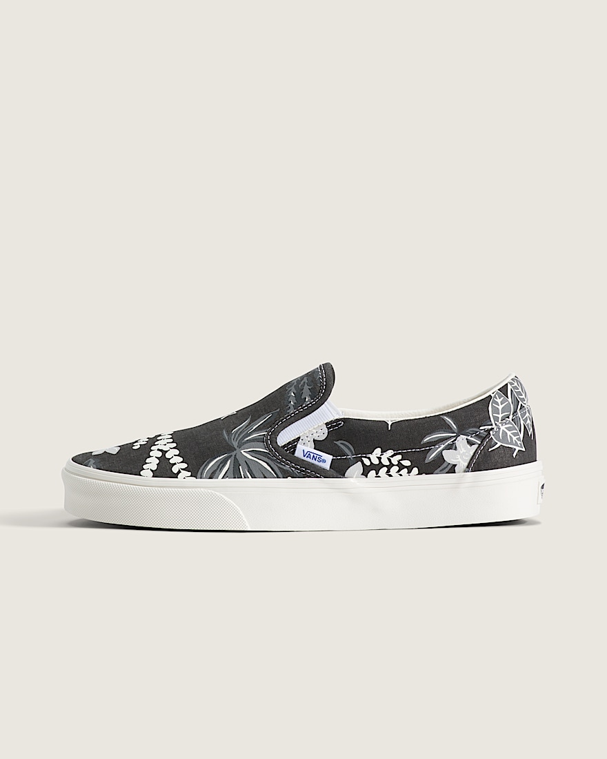 Classic SlipOn Shoe VANS Navy Blue HERO