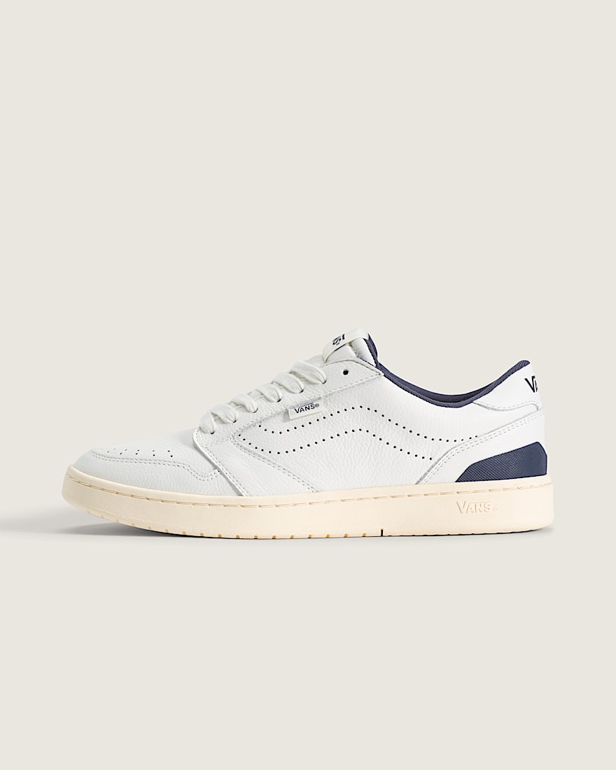 Court Low Shoe VANS White Navy Blue HERO