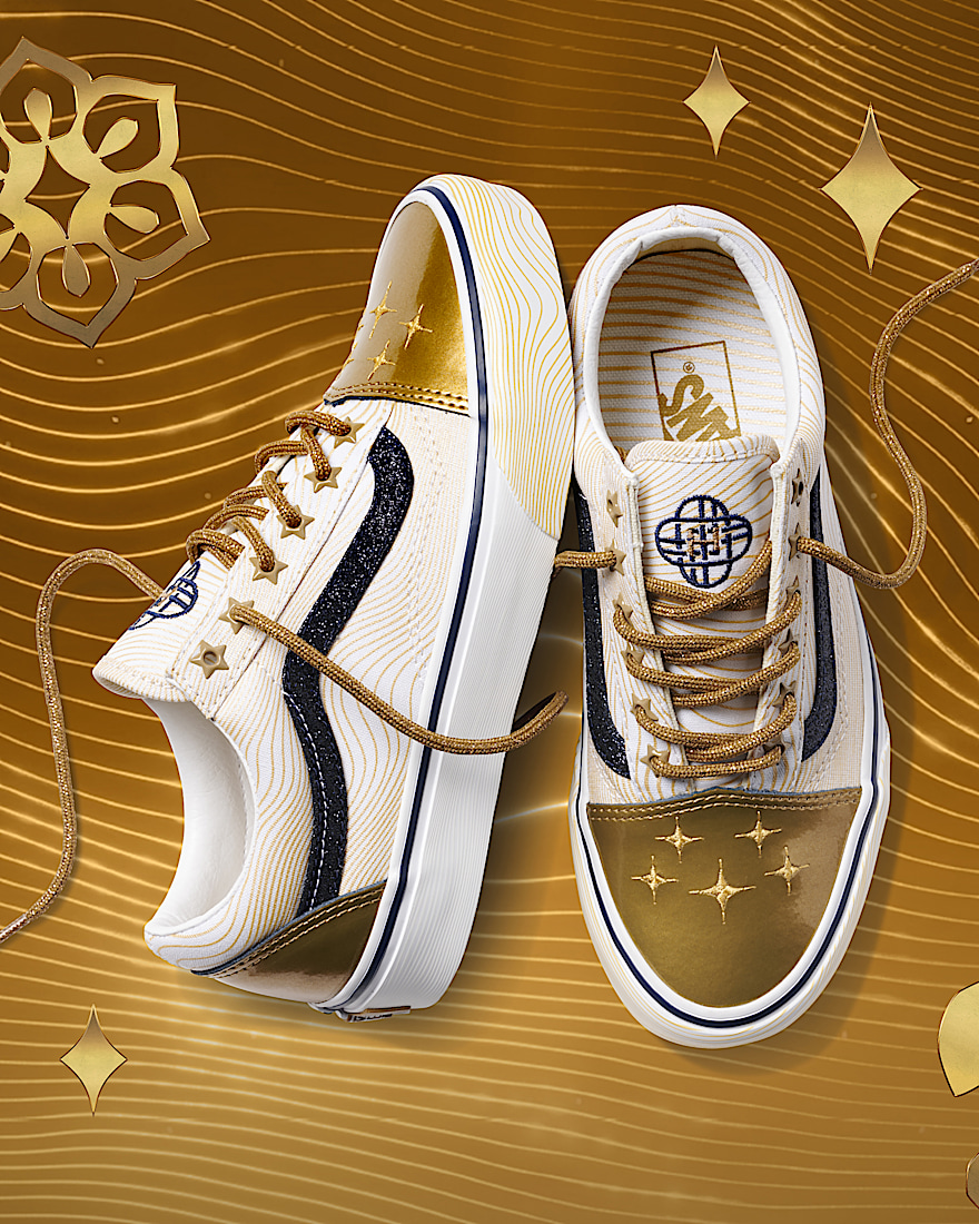 KPop Demon Hunters x Vans Big Kids Old Skool Shoe VANS KPop Demon Hunters Golden ALT5