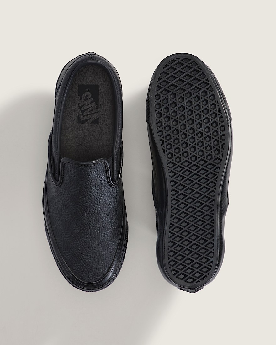 Premium Classic SlipOn Shoe VANS Black Faded Black ALT2
